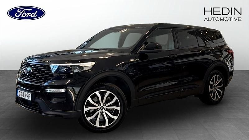 Svart (black) Begagnad 2022 Ford Explorer ST-Line SUV | 629 900 kr (Dyr) - Bild 1/4