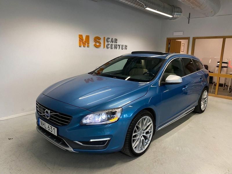 Blå Begagnad 2013 Volvo V60 Summum Kombi | 189 800 kr (Dyr) - Bild 1/4