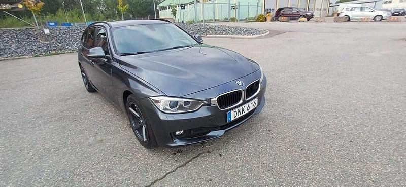 Begagnad BMW 320 184 HK (135 kW) 2015 Grå Kombi