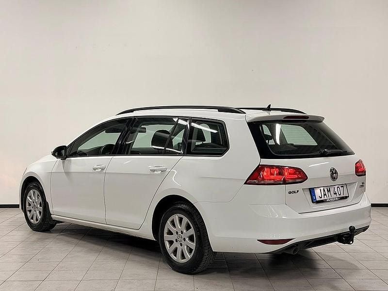 Begagnad VW Golf VII 110 HK (80 kW) 2015 Vit Kombi
