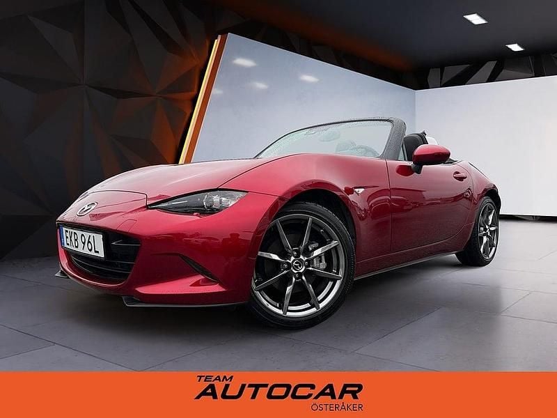 Röd Begagnad 2021 Mazda MX5 Cab | 304 900 kr (Superpris) - Bild 1/4