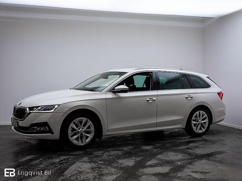Begagnad Skoda Octavia Style 116 HK (85 kW) 2021 Vit Kombi