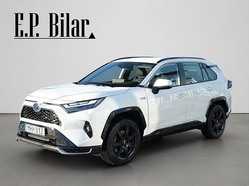 Begagnad Toyota RAV4 Hybrid 185 HK (136 kW) 2023 Vit SUV