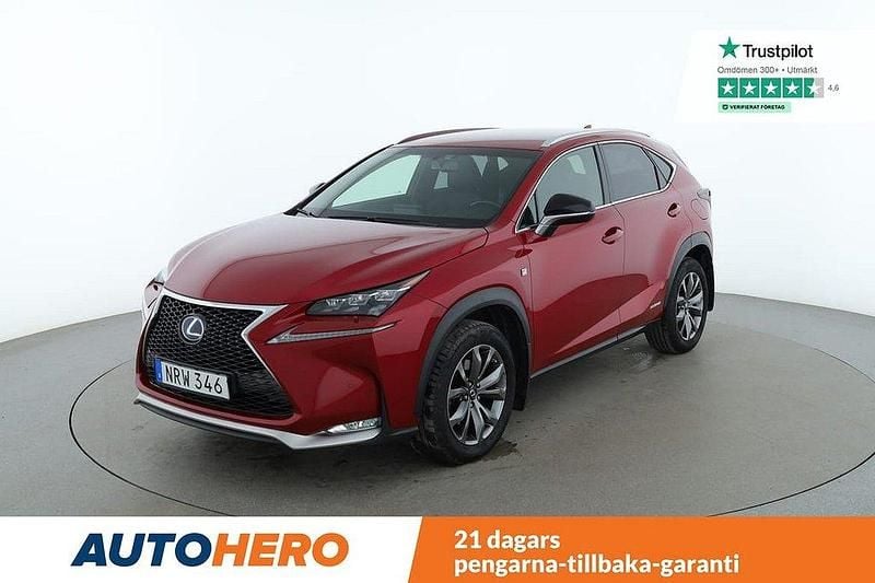 Röd Begagnad 2017 Lexus NX300h Sport Line SUV | 249 000 kr (Marknadspris) - Bild 1/4