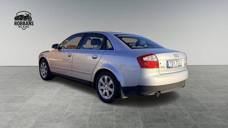 Begagnad Audi A4 173 HK (127 kW) 2002 Silver Sedan