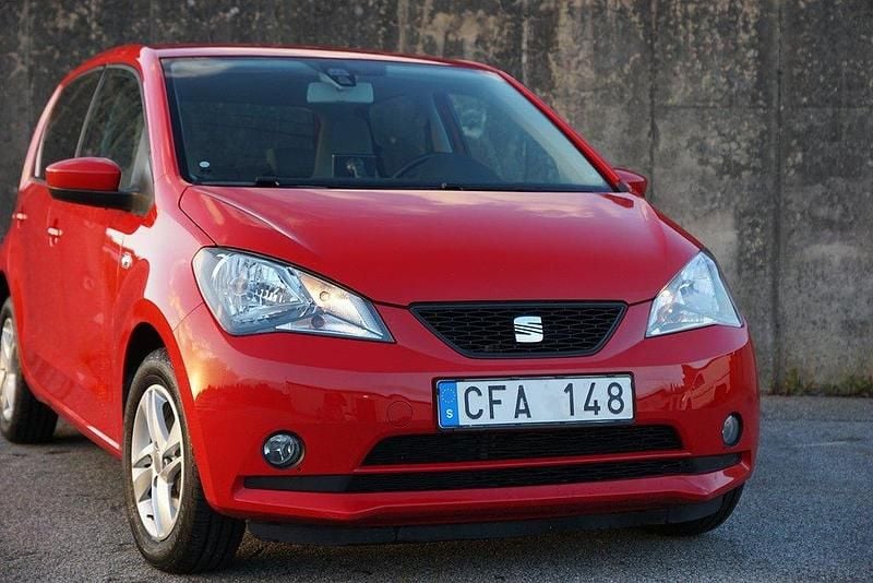 Begagnad Seat Mii 68 HK (50 kW) 2013 Röd Halvkombi