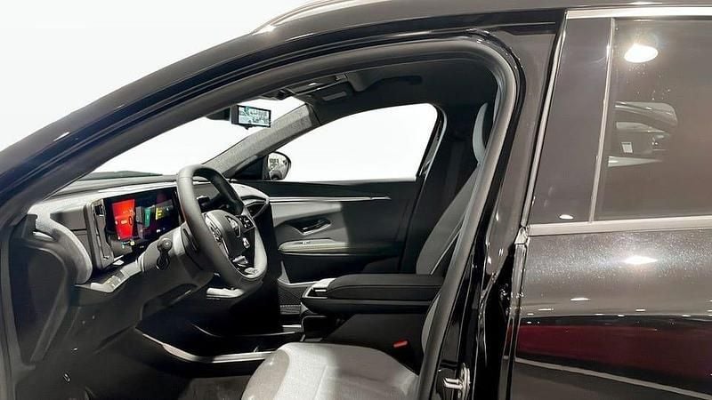 Begagnad Renault Scénic Techno 160 kW (218 HK) 2024 Svart Minibuss