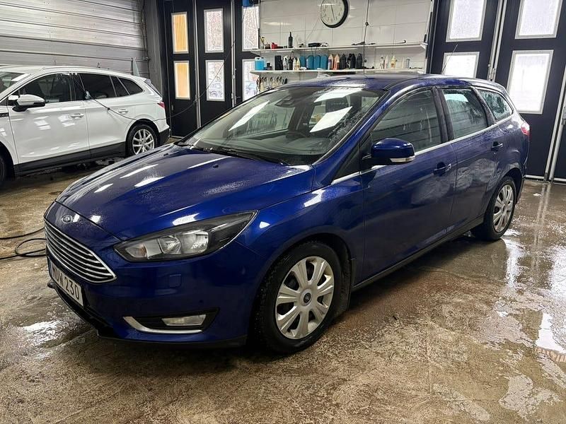 Begagnad 2016 Ford Focus Kombi | 129 000 kr (Marknadspris) - Bild 1/4