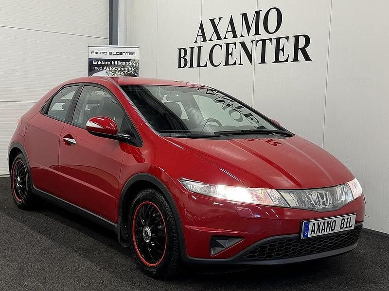 Begagnad Honda Civic Sport 83 HK (61 kW) 2008 Röd Halvkombi