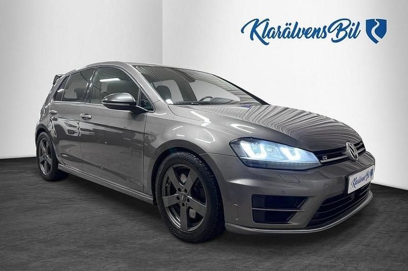 Begagnad VW Golf VII R 301 HK (221 kW) 2016 Grå Halvkombi