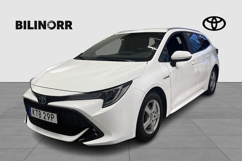 Begagnad Toyota Corolla 124 HK (91 kW) 2019 Vit Kombi