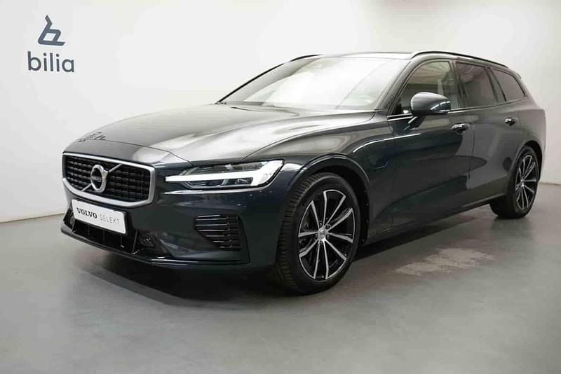 Grå Begagnad 2019 Volvo V60 Kombi | 379 900 kr (Marknadspris) - Bild 1/1