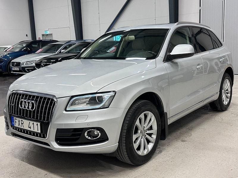 Silver Begagnad 2013 Audi Q5 Design SUV | 159 700 kr (Marknadspris) - Bild 1/4