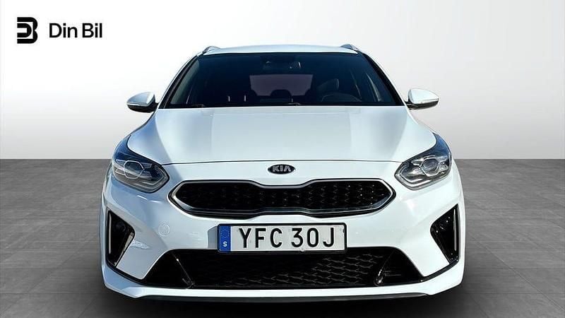 Begagnad Kia Ceed Sportswagon GT-Line 140 HK (102 kW) 2019 Vit Kombi