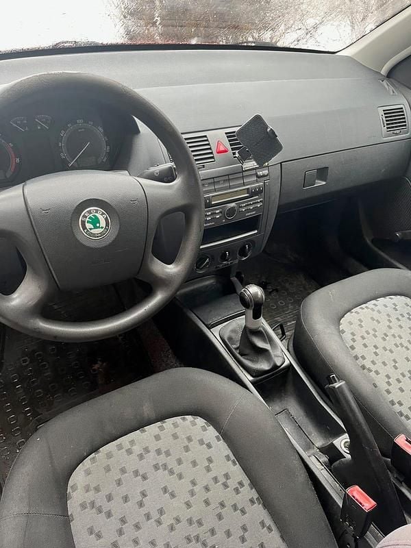 Begagnad Skoda Fabia 64 HK (47 kW) 2006 Kombi