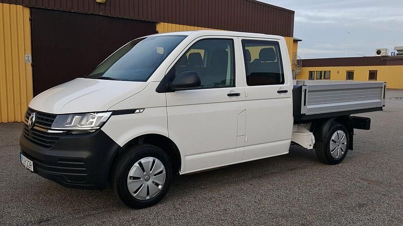 Vit Begagnad 2022 VW T6.1 Comfortline Van | 499 900 kr - Bild 1/4