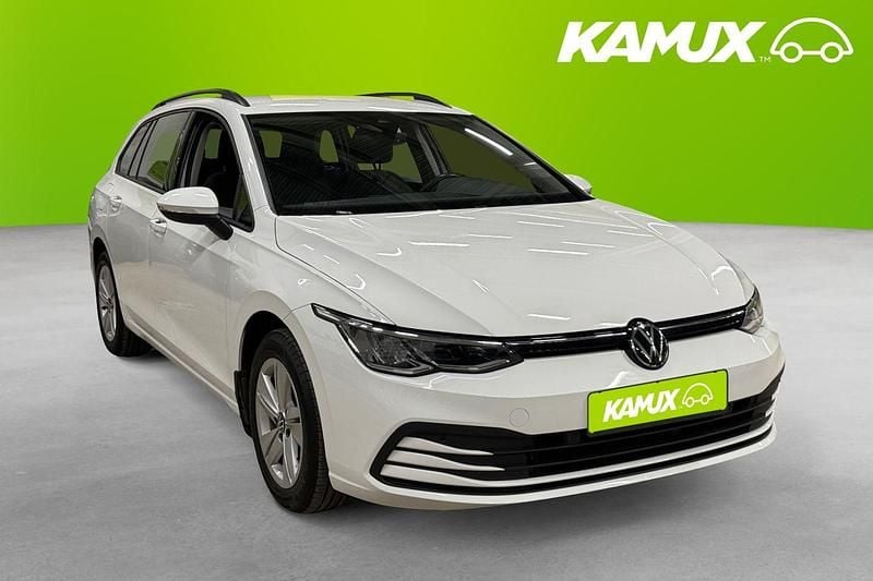 Begagnad VW Golf VIII 2023 Vit