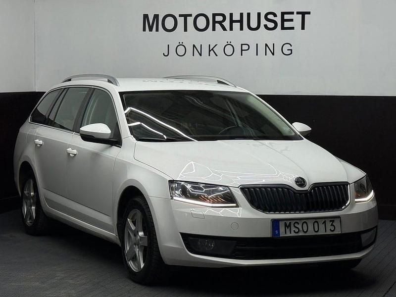 Vit Begagnad 2015 Skoda Octavia G-TEC Elegance Kombi | 64 800 kr (Bra pris) - Bild 1/4