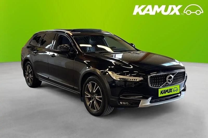 Svart Begagnad 2017 Volvo V90 CC Pro Kombi | 244 800 kr (Marknadspris) - Bild 1/4