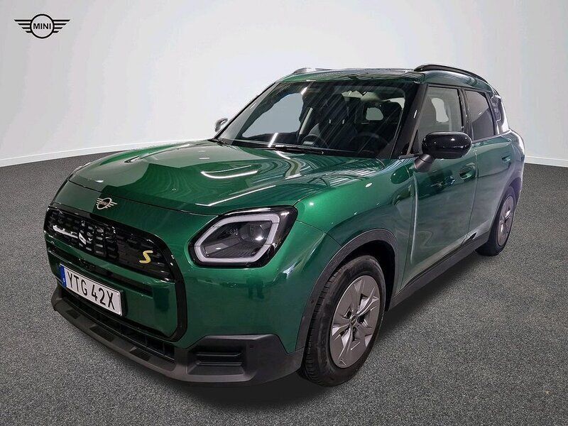 Grön Begagnad 2024 Mini Countryman SUV | 469 900 kr (Bra pris) - Bild 1/4