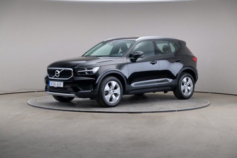 Svart Begagnad 2019 Volvo XC40 Momentum SUV | 289 000 kr (Bra pris) - Bild 1/4