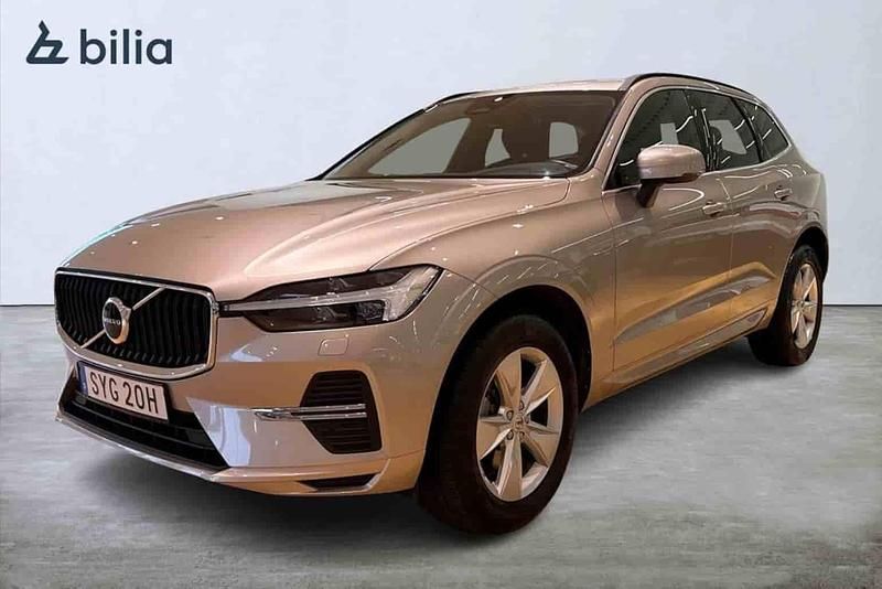 Ljusgrå Begagnad 2023 Volvo XC60 Core SUV | 419 900 kr (Superpris) - Bild 1/1