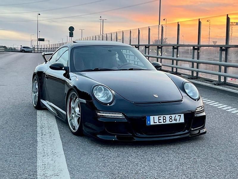 Begagnad Porsche 911 Carrera S 355 HK (261 kW) 2008 Svart Sportkupé