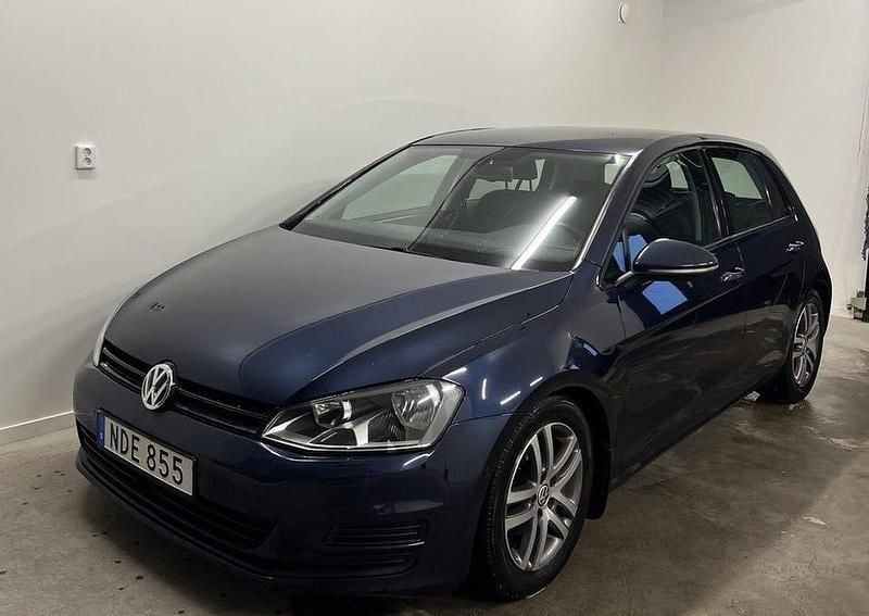 Begagnad VW Golf VII 105 HK (77 kW) 2013 Blå Halvkombi