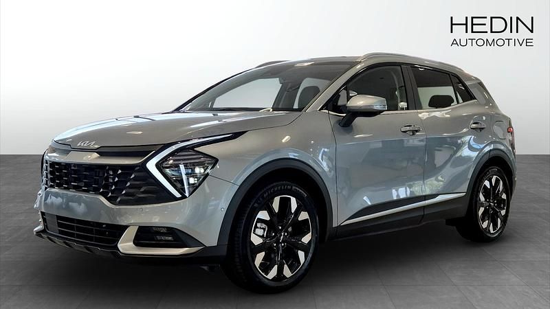 Grå Ny 2025 Kia Sportage Advance SUV | 449 900 kr (Marknadspris) - Bild 1/4