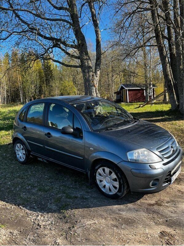 Grå Begagnad 2007 Citroën C3 Halvkombi | 10 000 kr (Bra pris) - Bild 1/4