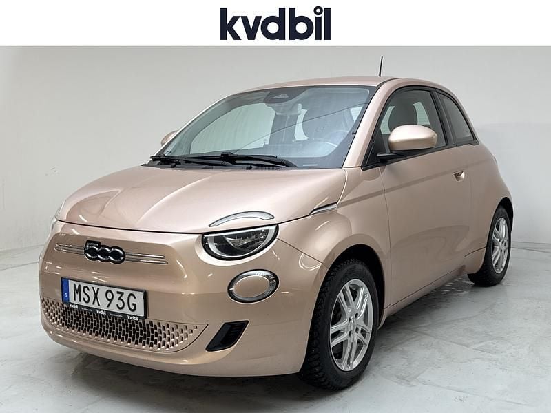 Gul Begagnad 2021 Fiat 500e Halvkombi | 129 000 kr - Bild 1/3
