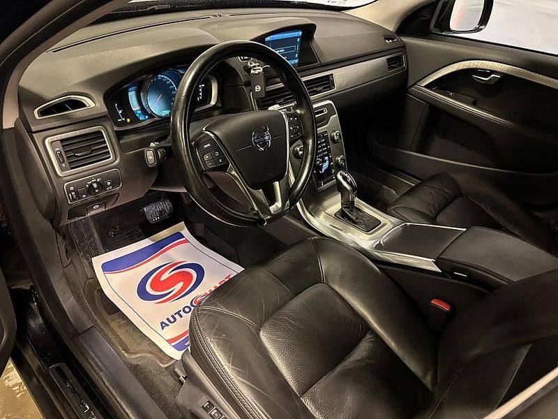 Begagnad Volvo XC70 Summum 181 HK (133 kW) 2014 Svart Kombi