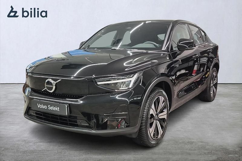 Svart Begagnad 2022 Volvo C40 Core SUV | 349 000 kr (Marknadspris) - Bild 1/3