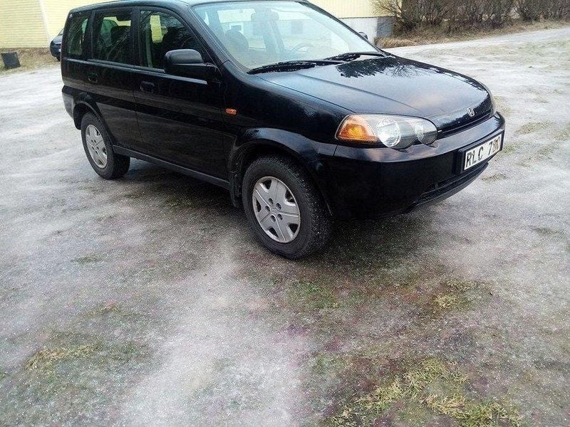 Begagnad Honda HR-V 105 HK (77 kW) 2000 Svart SUV