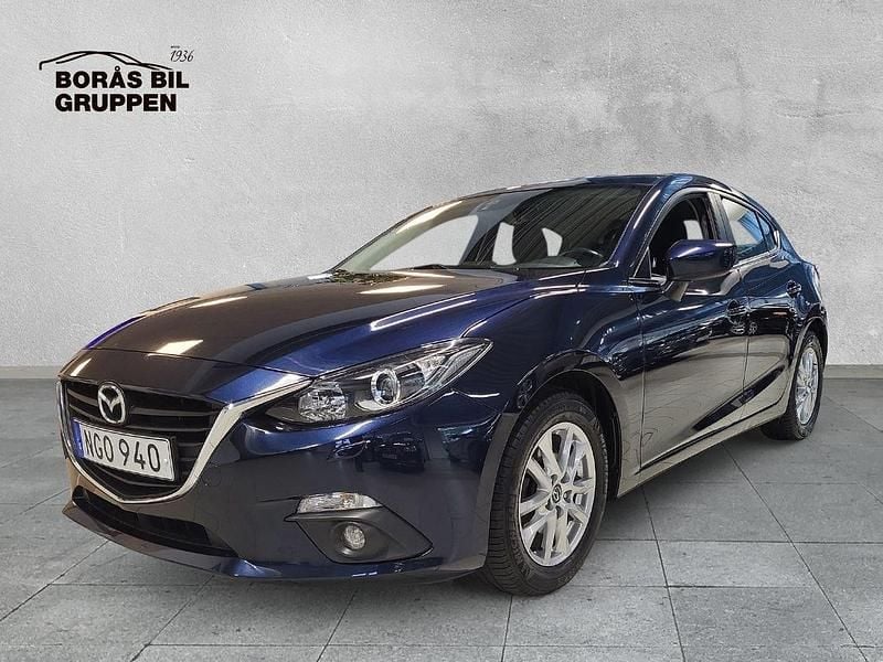 Blå Begagnad 2016 Mazda 3 Core Halvkombi | 129 000 kr (Bra pris) - Bild 1/4