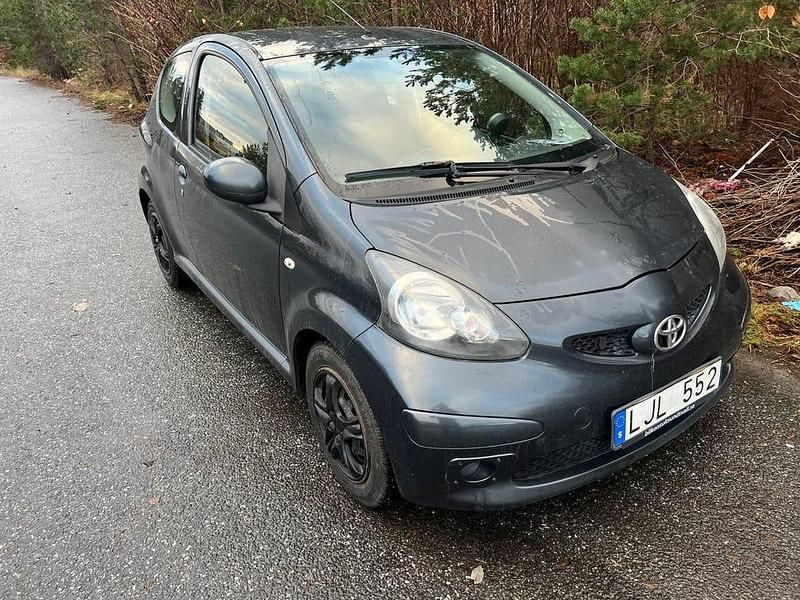 Begagnad 2006 Toyota Aygo Halvkombi | 11 900 kr (Marknadspris) - Bild 1/4