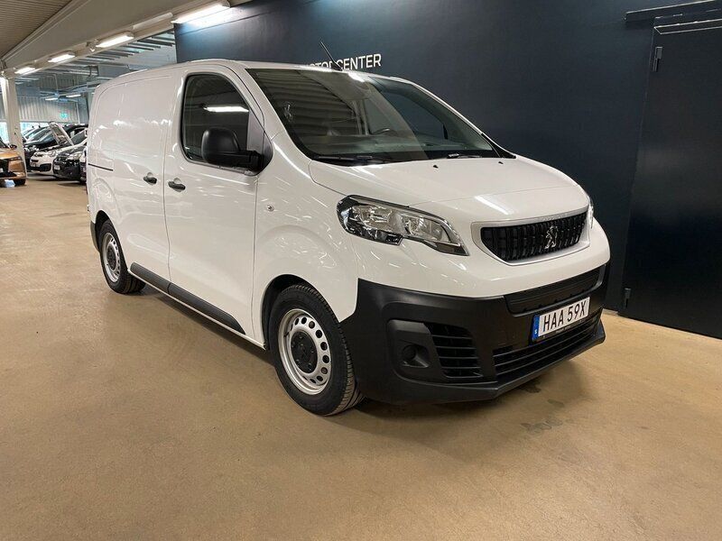 Vit Begagnad 2021 Peugeot e-Expert Van | 229 900 kr (Marknadspris) - Bild 1/4