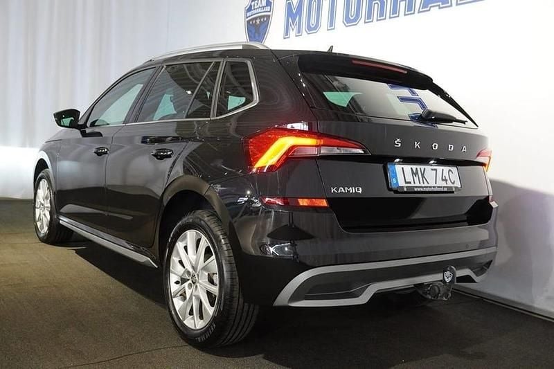 Begagnad Skoda Kamiq Style 112 HK (82 kW) 2023 Svart SUV