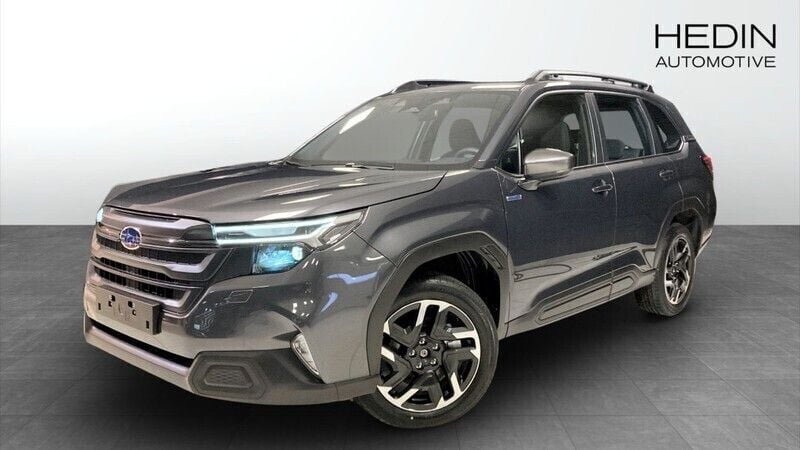 Ny 2025 Subaru Forester SUV | 414 900 kr (Marknadspris) - Bild 1/4