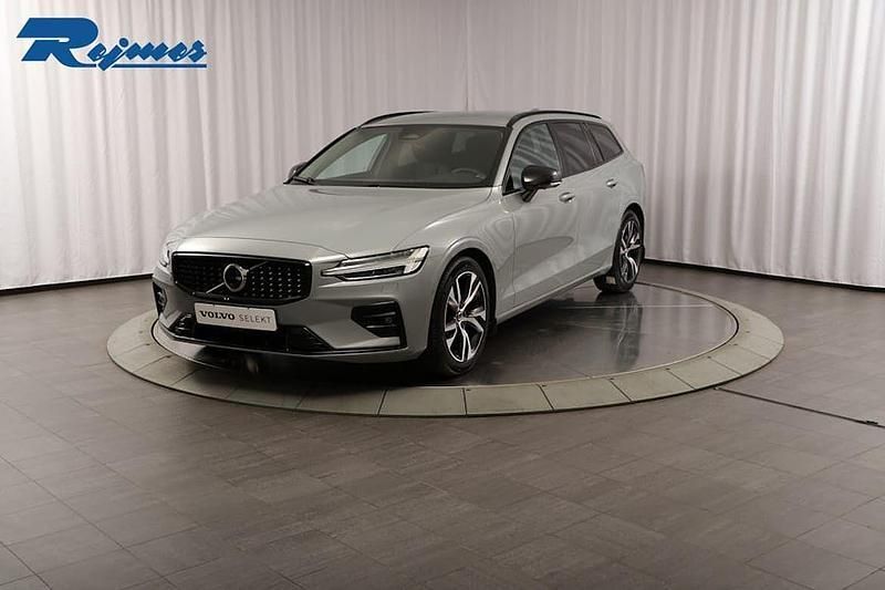 Begagnad 2024 Volvo V60 Kombi | 389 900 kr (Lite dyr) - Bild 1/4