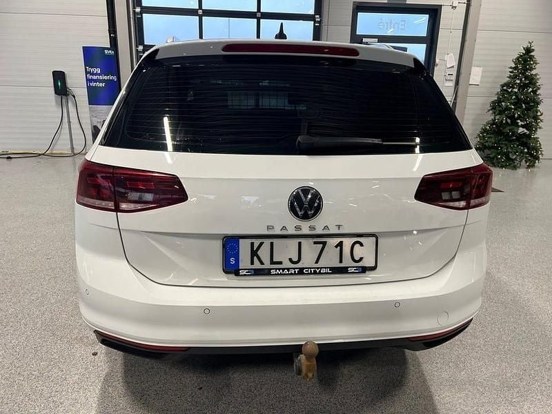 Begagnad VW Passat 150 HK (110 kW) 2021 Vit Kombi
