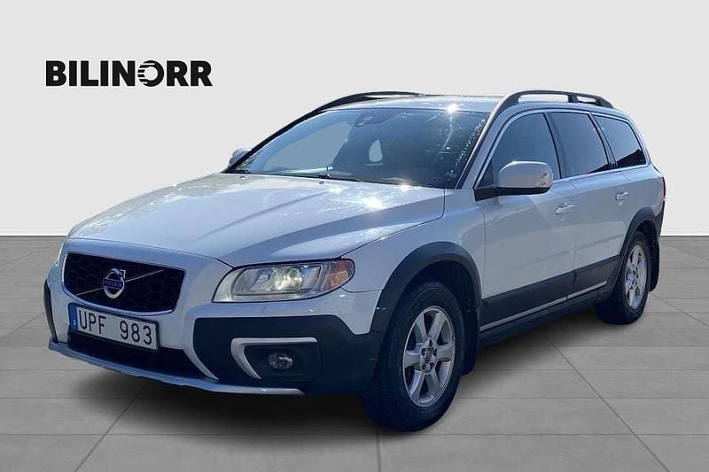 Vit Begagnad 2013 Volvo XC70 SUV | 149 500 kr (Marknadspris) - Bild 1/4