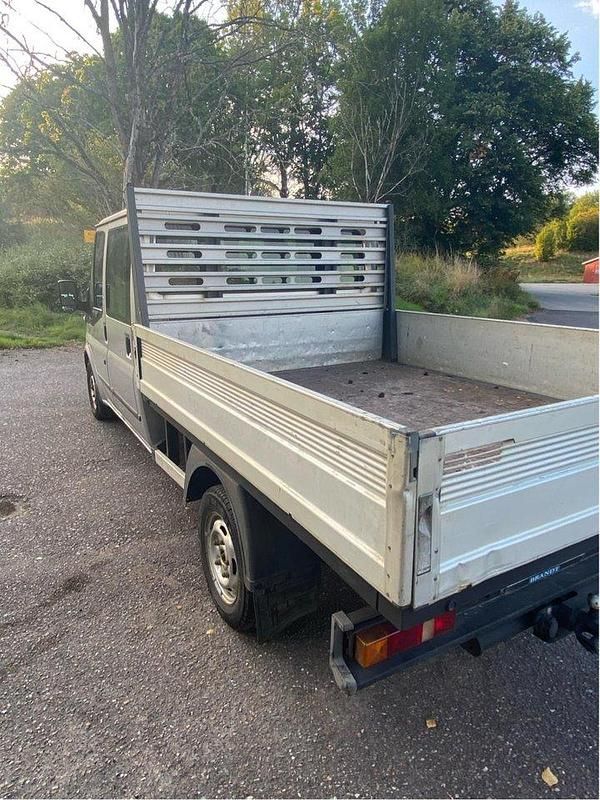 Grå Begagnad 2012 Ford Transit | 85 000 kr (Lite dyr) - Bild 1/4