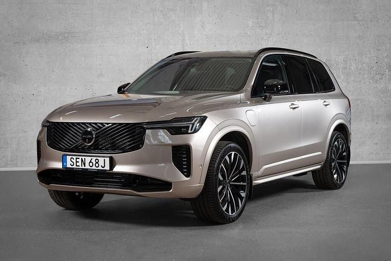 Ljusgrå (grå) Begagnad 2025 Volvo XC90 Ultra SUV | 929 000 kr - Bild 1/4