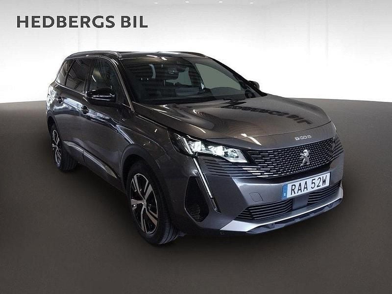 Grå Begagnad 2022 Peugeot 5008 GTi Minibuss | 309 900 kr (Marknadspris) - Bild 1/4