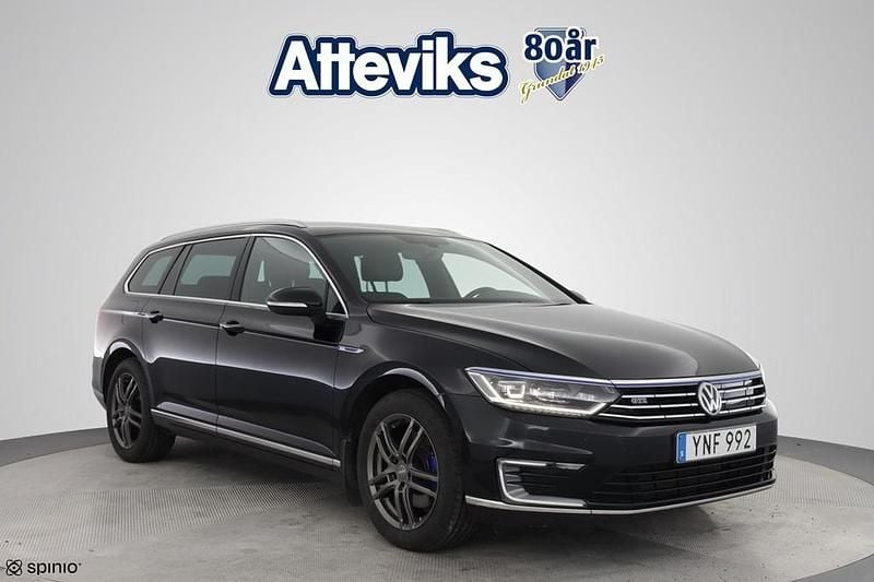 Svart Begagnad 2018 VW Passat Active Kombi | 159 900 kr (Bra pris) - Bild 1/3