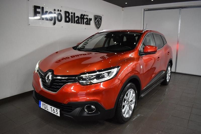 Röd Begagnad 2016 Renault Kadjar LIMITED SUV | 129 500 kr (Bra pris) - Bild 1/4
