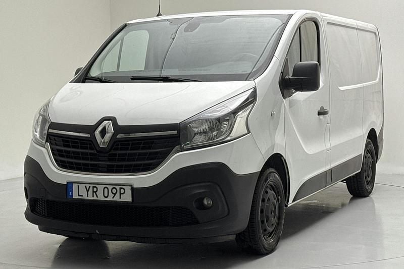 Vit Begagnad 2021 Renault Trafic Van | 149 000 kr (Superpris) - Bild 1/4