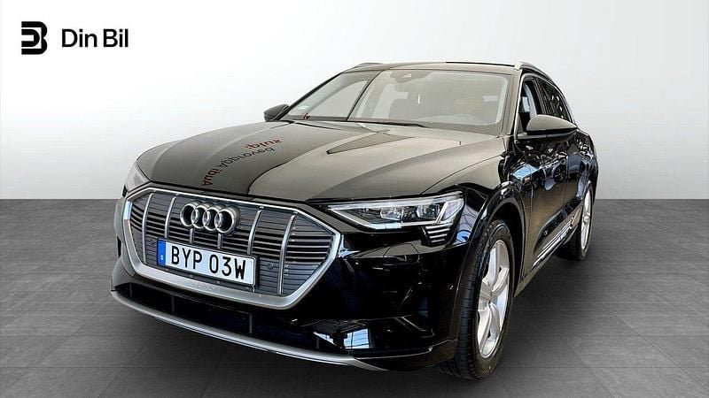 Svart Begagnad 2022 Audi e-tron Proline SUV | 399 000 kr (Bra pris) - Bild 1/4