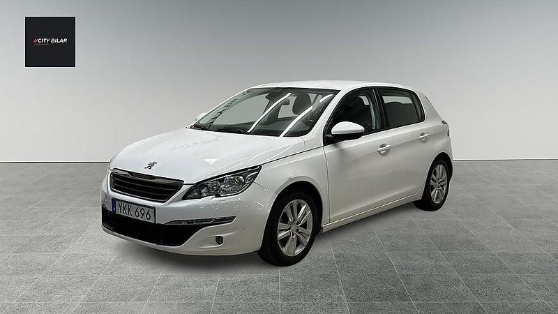 Vit Begagnad 2017 Peugeot 308 Active Halvkombi | 109 900 kr (Marknadspris) - Bild 1/4